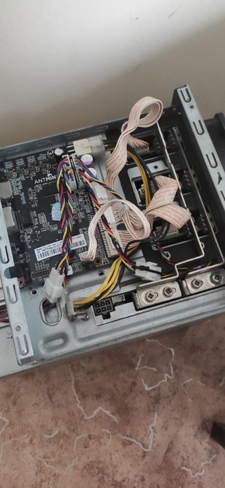 Продам асик требует незначительного ремонта