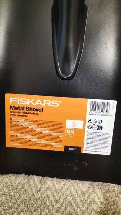 Продам лопату Fiskars