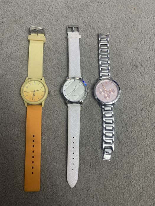 Продам часы новые