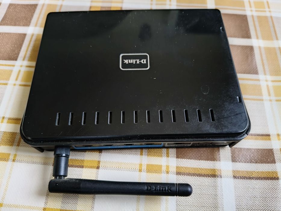 router D-Link DIR-600