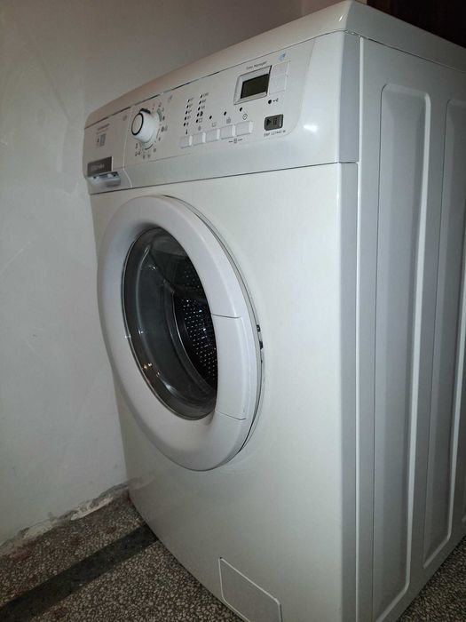Продавам пералня