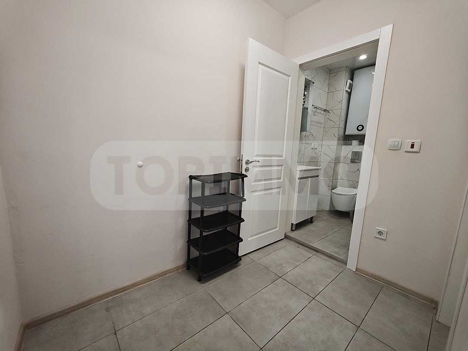 Дава се под наем Едностаен апартамент в Варна, Център - 80 кв.м за 800 € - Снимка #9