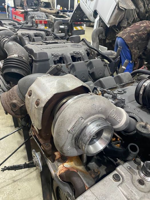 Двигатель MERCEDES