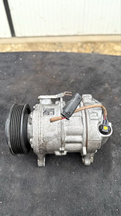 Компресор климатик за БМВ 3 Series F30 340i b58 2 Series F22