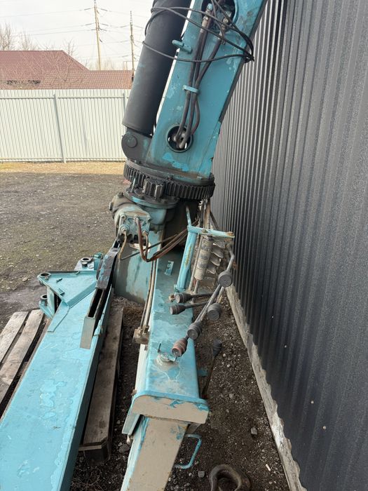 Продам кран манипулятор 3T