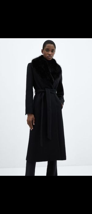 Ново вълнено палто Mango