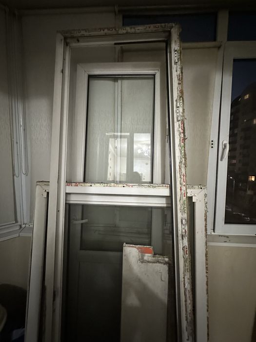 Б/у окно и дверь пластиковый