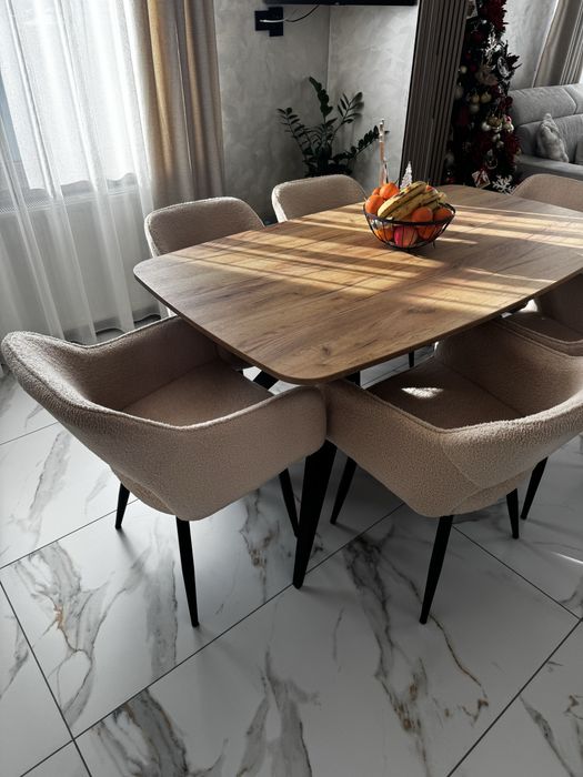 Трапезен стол букле 8 бр.