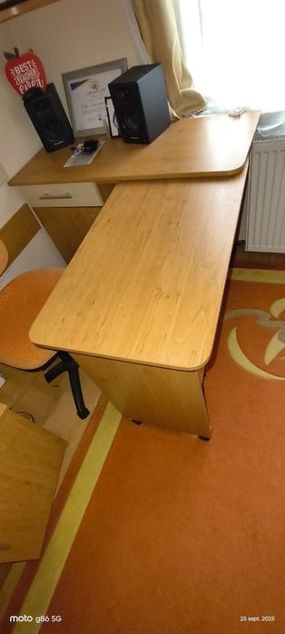 Mobilă tineret (dulap, comodă și birou