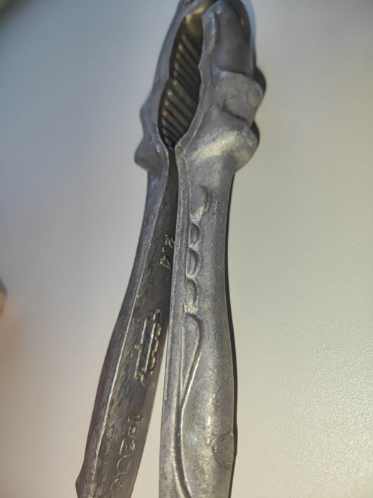 Орехокол в хорошем состоянии