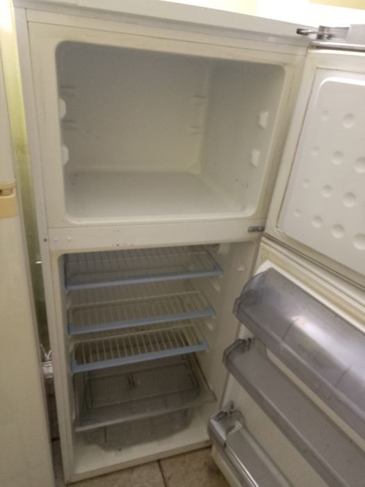 Frigider 2 uși funcțional