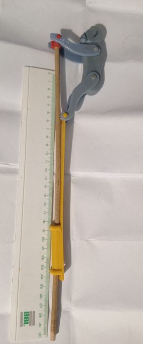 Vând sau schimb obiecte vechi.Preț în funcție de obiectul ales.