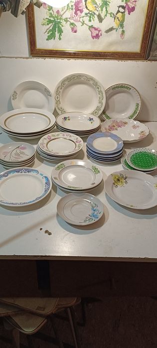 Продам тарелки разного размера