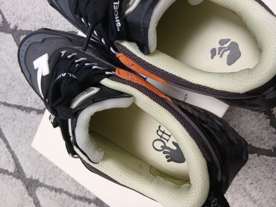 Off White ODSY 1000 / Premium / Full Box