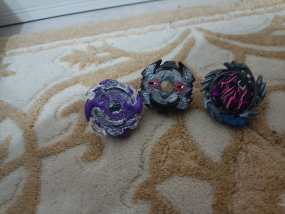 продам бейблейды