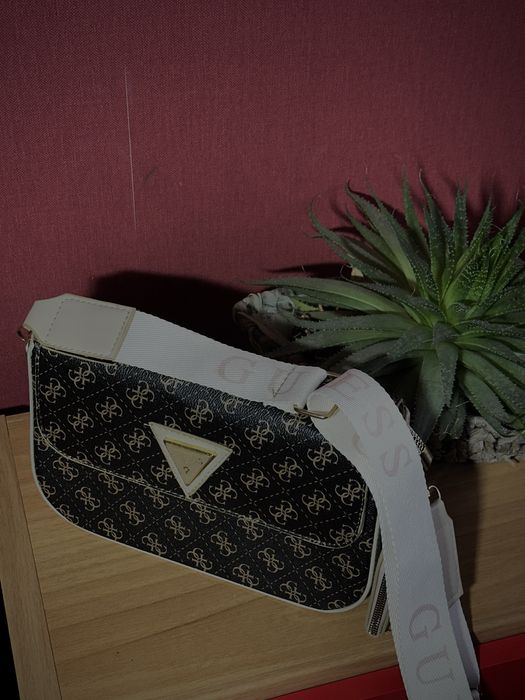 Guess чанта