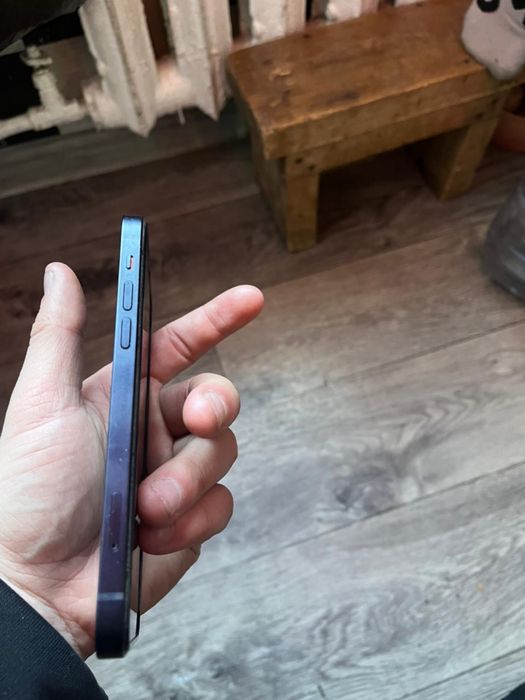 Айфон 12 в идеальнос состояние