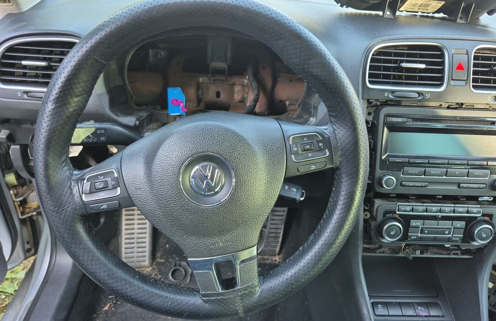 Volan cu comenzi VW GOLF 6 / PASSAT B7 / TIGUAN / TOURAN
