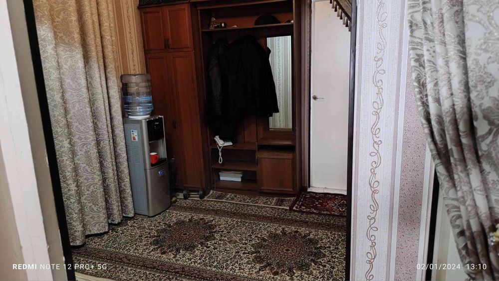 Medgorodok 4 xona Srochna sotiladi