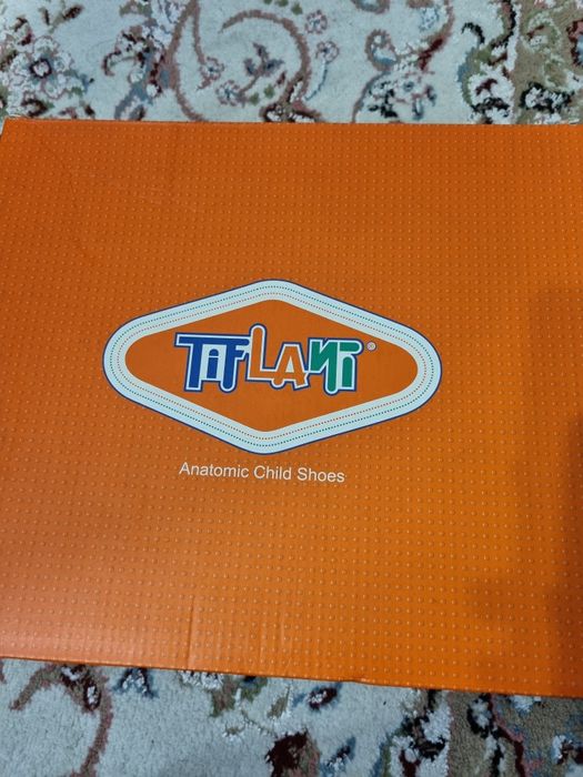 Продам демисезонные ботинки для девочки