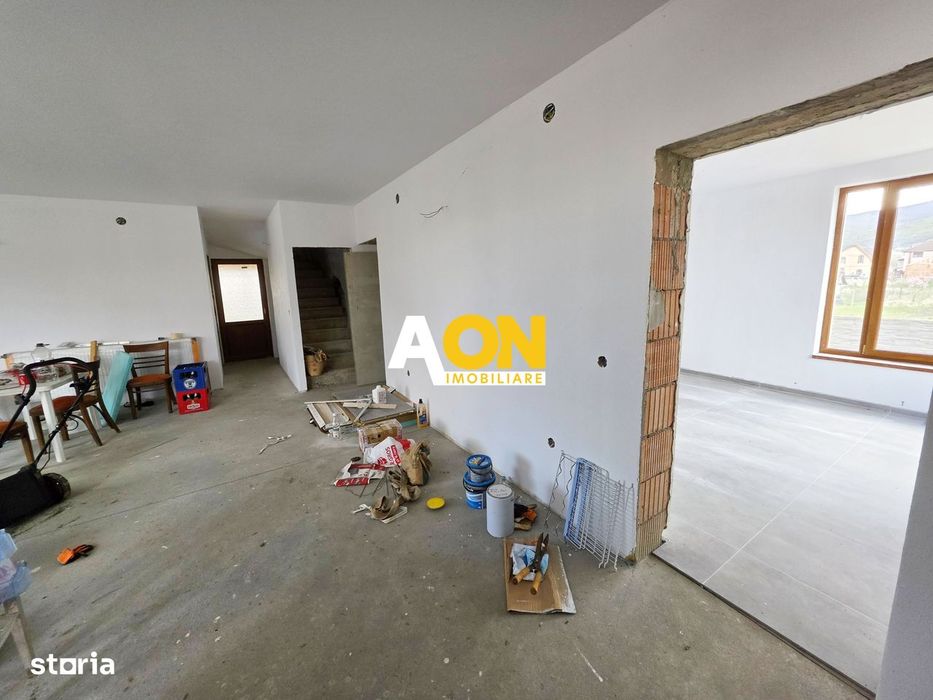 Casa semifinisata, 5 camere, 571 mp teren, Micesti