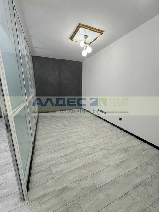 Дава се под наем Офис в София, Лозенец - 70 кв.м за 847.62 € - Снимка #1