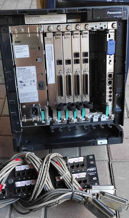 АТС Panasonic KX-TDE100 + расшитая Patch panel 48-port  б/у