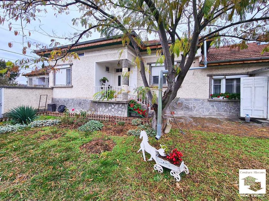 Продава се Къща в с. Поликраище, Област Велико Търново - 150 кв.м за 934 €/кв.м - Снимка #1