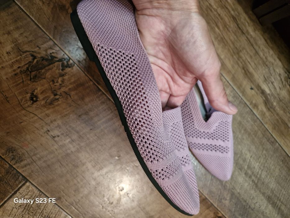 Продам женские макасы