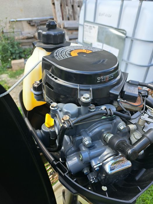 Motor barcă Suzuki 2,5cp 4 timpi