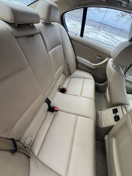 BMW Seria 3 E90 320d – 177 CP | Euro 5 | Automat | 2010