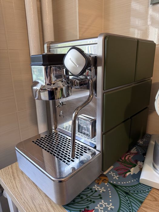 Espressor Stone Mine HX - made by Rocket