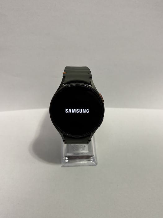MDM vinde: Samsung Galaxy Watch 7, LTE, 44mm, Green.