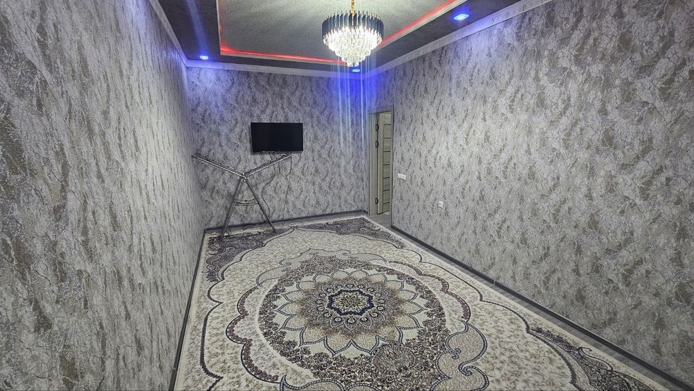 Тинчлик Плаза олдида 2 хоналик квартира ижарага берилади
