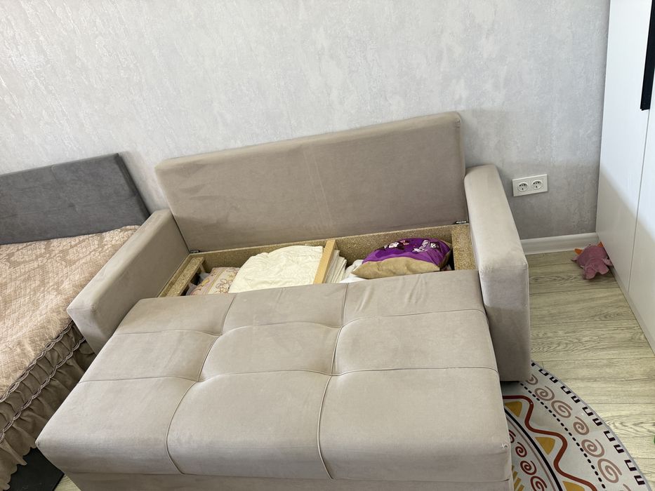 Продаем диван 180*70