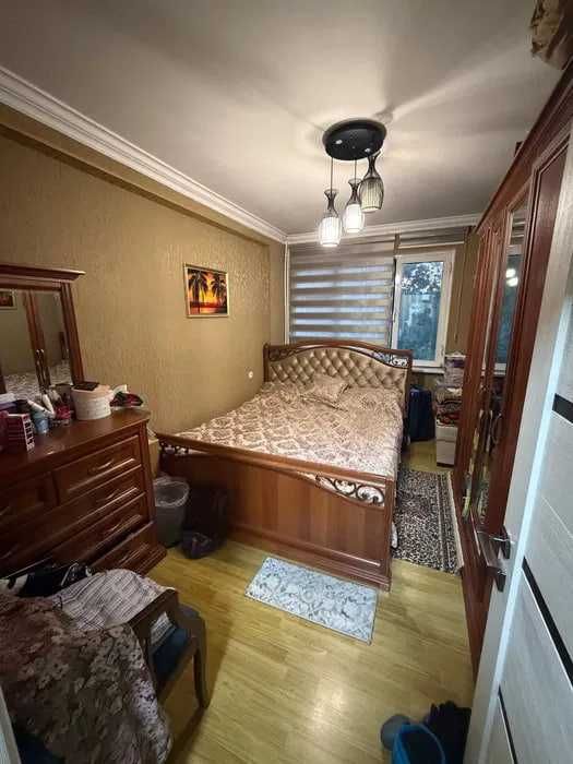 Беруний  Олмазорда яхши холанда 2хона  уй сотилади