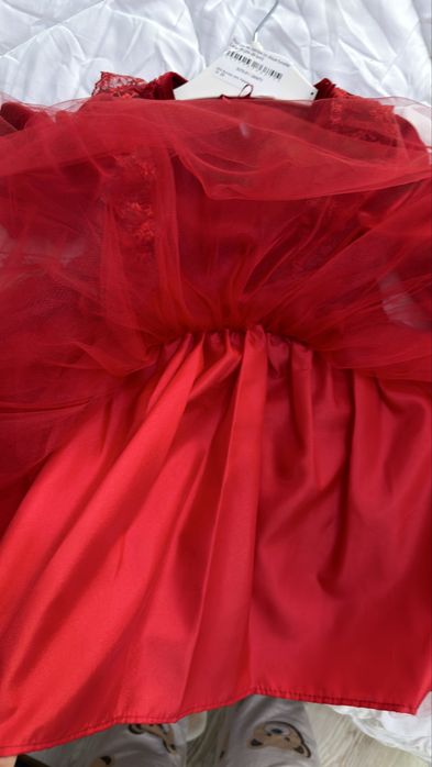 Rochita rosie din catifea