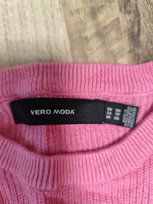 Кокетна блузка Vero moda