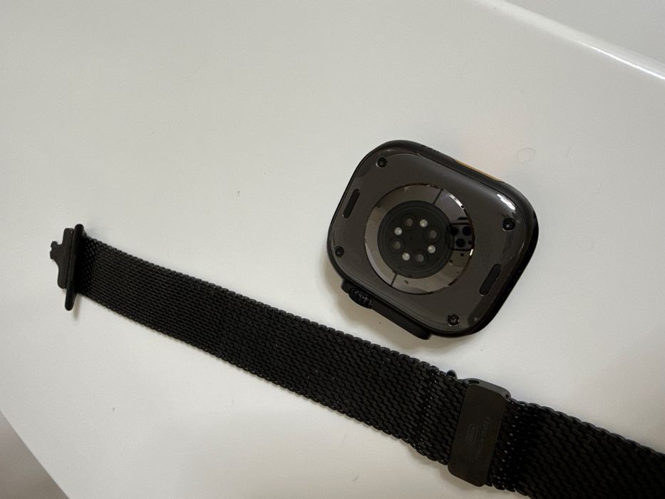 Apple Watch Ultra 3 Titanium Loop