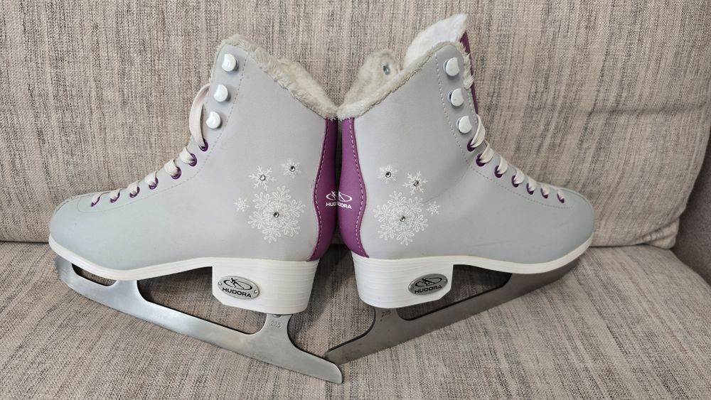 Patine dama Hudora marime 35