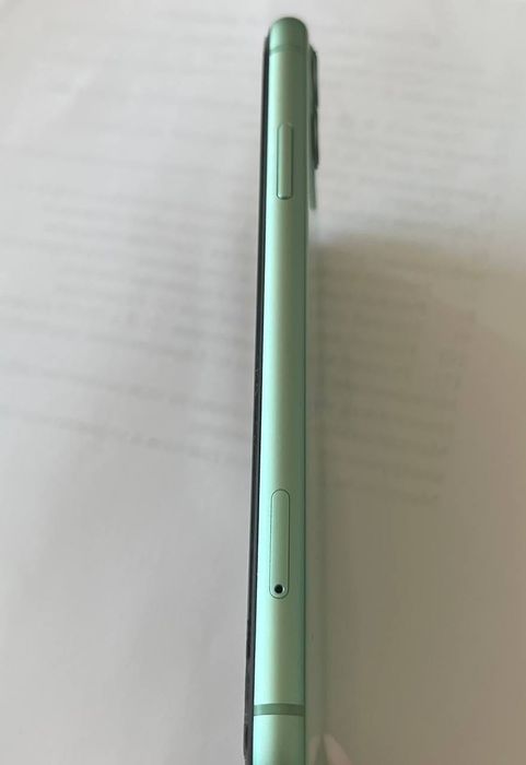 Iphone 11,128gb  .
