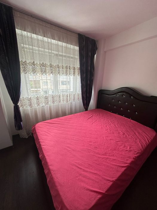 Ofer spre inchiriere apartament cu 2 camere