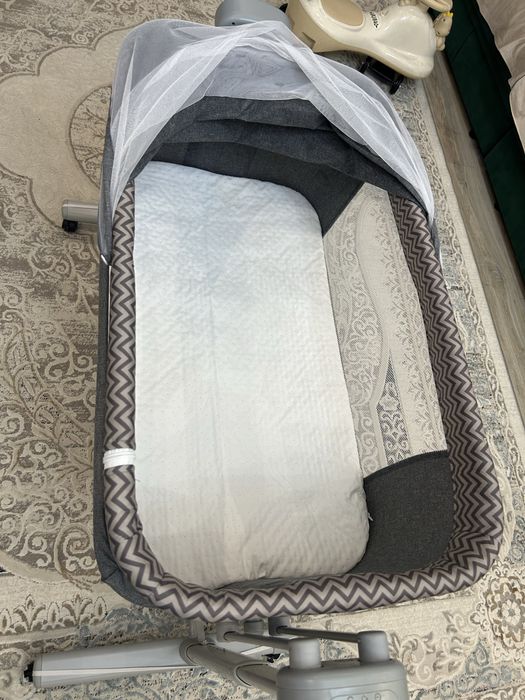 Электронный манеж-кровать