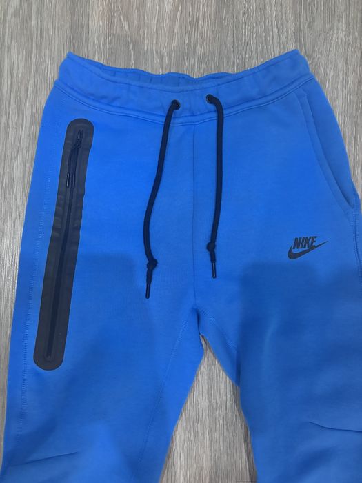 Брюки Nike tech fleece