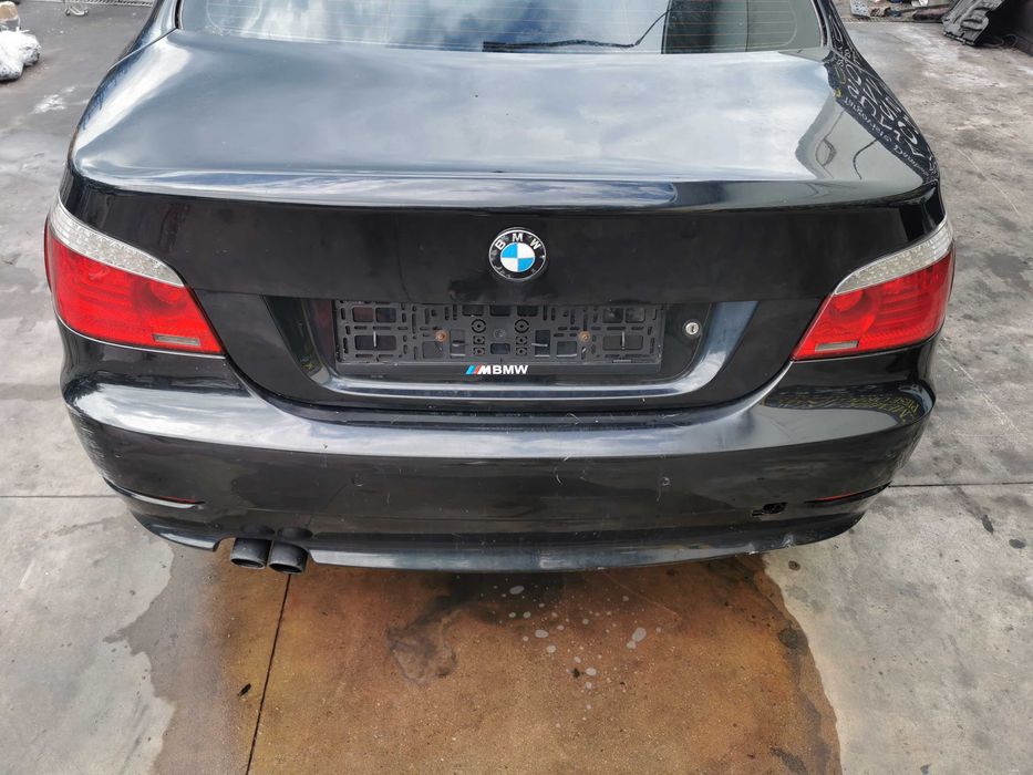 dezmembrez BMW e60 530 d 231 cai facelift/ bara spate e60/usa fata e60
