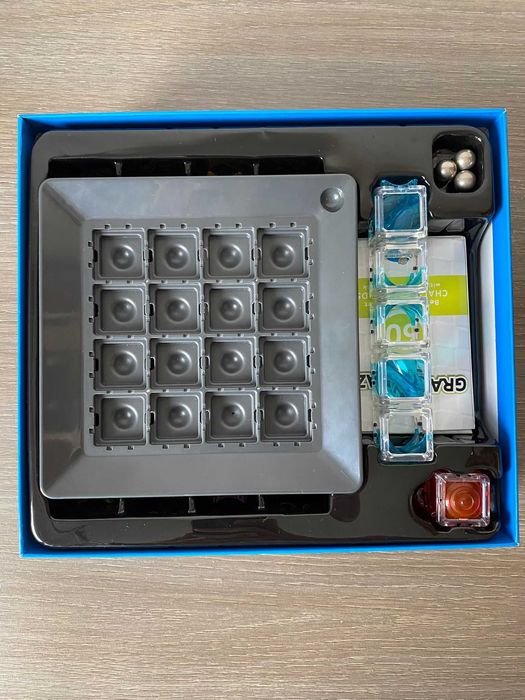 Vand Joc Gravity Maze