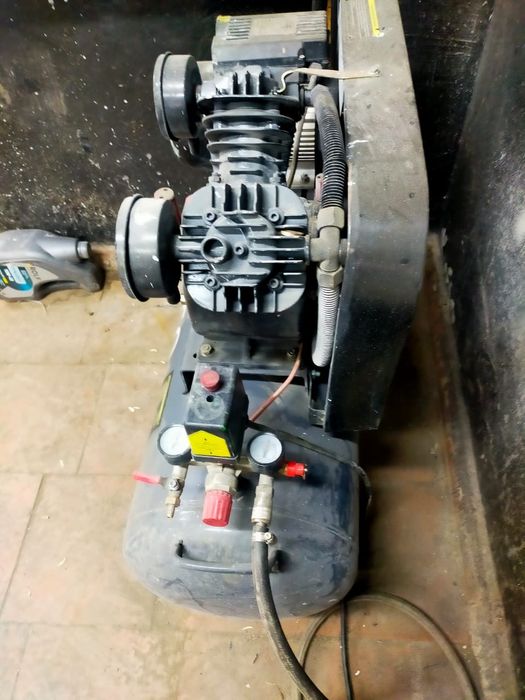 Компрессор с пистолетами