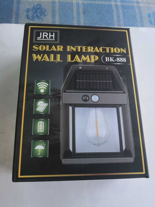 Lampa solara cu senzor de miscare