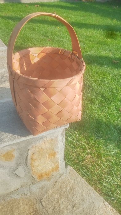 Плетени кошници .Плетена чанта-2 броя.