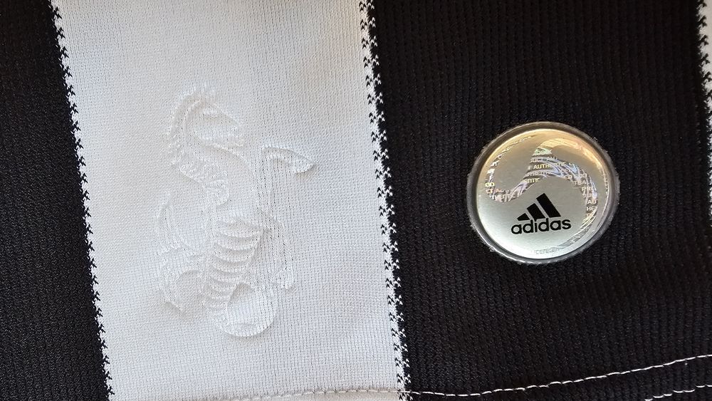 Тениска на Newcastle united от сезон 2009/2010